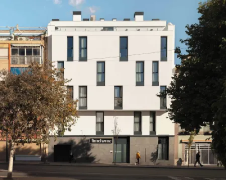 Limehome Alicante Avinguda de Jijona Hoteles cerca de Museo Arqueológico de Alicante MARQ