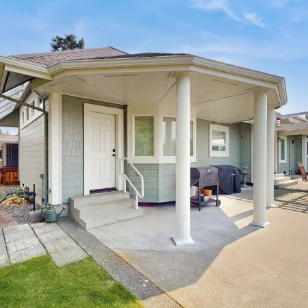 Plummer Lakefront Home: Fish & Kayak