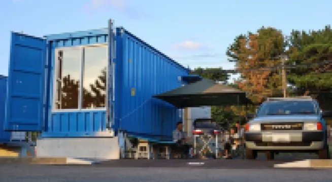 Sakatanto Container Hotel Camps