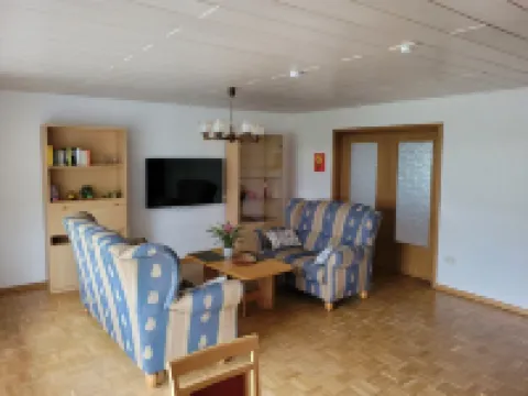 Vacation apartment with garden in Drochtersen 德羅赫特森酒店