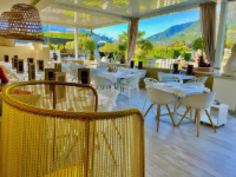 Schlosshof SÜDTIROL – Hotel & Camping Resort