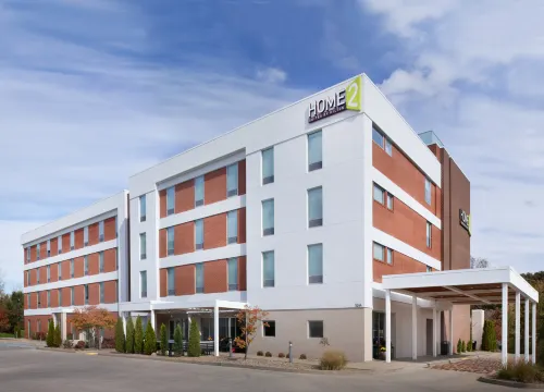 Home2 Suites by Hilton Canton Hotels in Plain Township