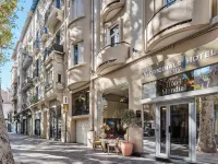 蒙蒂阿爾飯店 Centre de Sculpture Romane附近的飯店