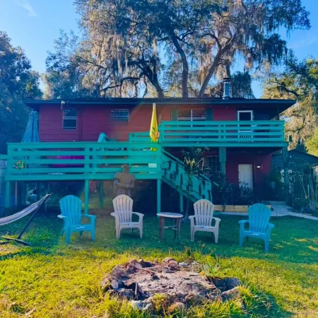 Juanita’s Cabin , a Peaceful cabin in Central Florida. IG:@JUANITASCABIN