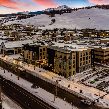 Hotel Indigo SILVERTHORNE by IHG