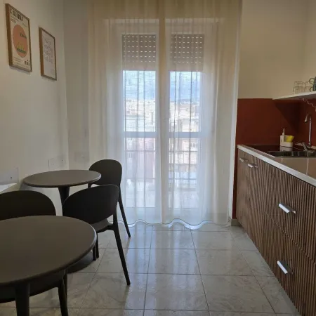 Be Your Home - Cruise Stop Guest House