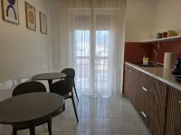 Be Your Home - Cruise Stop Guest House - Pensions