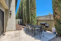 Spacious 3BR Yard BBQ Games Free Parking 0R2 - 3-stjärniga