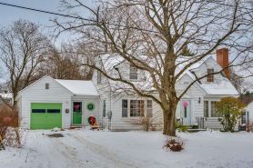 2 Mi to Main Street! Cozy Burlington Guest Suite