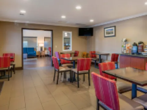 Comfort Inn Columbia Gorge Hotels in The Dalles