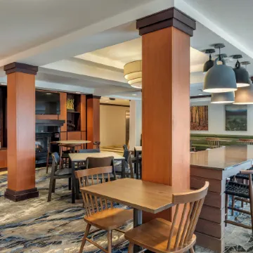 Fairfield Inn & Suites Decatur at Decatur Conference Center