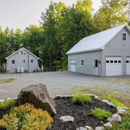 Cozy Lakefront Cabin • Winter Escape on Sebec Lake