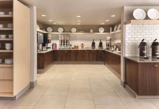 컨트리 인 & 스위트 객실