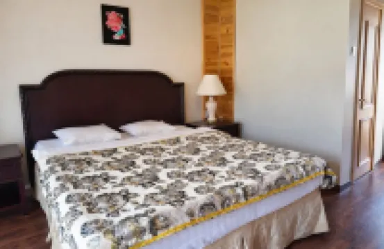 เกเกน ซูคนูเกอร์ ทัวริสต์แคมป์ โรงแรมใน