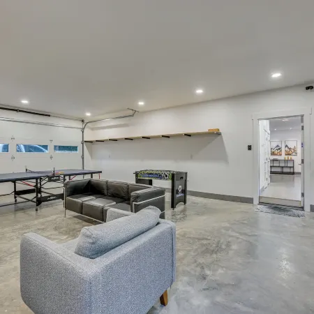 Stylish Everett Home w/ Green Belt!