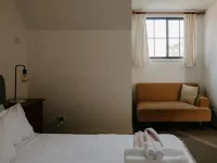 Emma's Cottage Vineyard Hotels in Lovedale