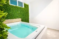 Villa Mariposa, private pool, Jacuzzi & hot tub - Villas