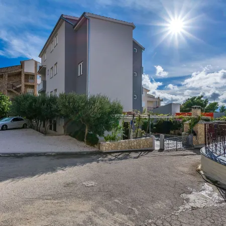 Apartment Anica