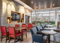 Holiday Inn Express & Suites SALEM NORTH - KEIZER by IHG - 3-Star