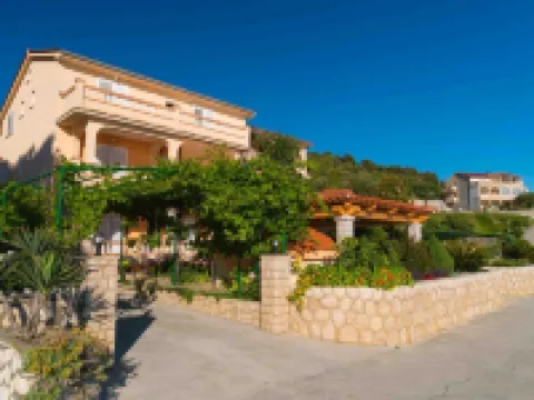 Apartments Anka Hoteles en Kampor