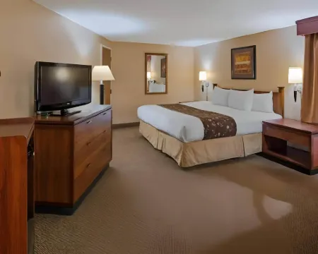 ควอลิตี้ อินน์ & สวีทส์ แบล็ก ริเวอร์ ฟอลส์ ไอ-94 โรงแรมในJackson County