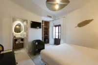Hotel La Marsellesa - 3-Star