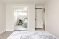 A Cozy home away from home at South East Calgary