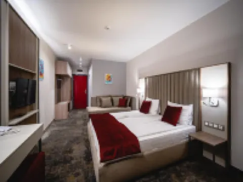 Saint George Hotel & Medical Spa