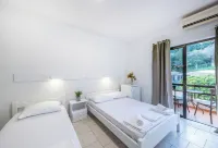 Le Mirage Hotel - balcón
