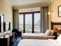 Om Kolthoom Hotel Отели рядом с достопримечательностью «Докки»