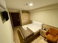 Grand Life Hotel - balcony