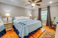 Walk to Historic Dtwn Laurel: Quiet Home w/ Porch - Alojamientos