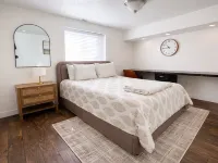 Sleeps 16 • Family Retreat Near BYU and Uvu• Spacious 6Br Home,Perfect for Group Hotels in Vineyard