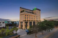 Lemon Tree Hotel Bhubaneswar - 2-Star