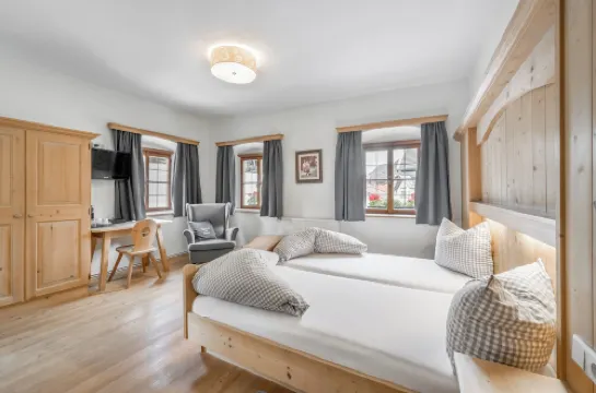 กาสโธฟ สเติร์น