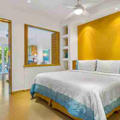 Lovely Studio With Private Outdoor Pool, On-site Golf, Patio, & AC Rooms