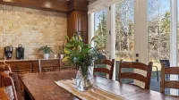 Mulligan Estate by Avantstay Sunriver Retreat + Hot Tub + Game Room + Bikes + Near Trails & Golf - Country Houses
