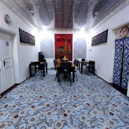 Oybek Hotel