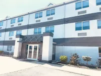 Commodore Perry Inn and Suites - Wifi