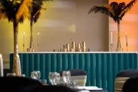 Hilton Cobham - bar