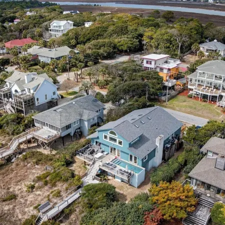 Lighthouse by Avantstay Beachfront View Home w/ Pool Table & Ping Pong