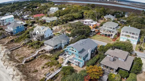 Lighthouse by Avantstay Beachfront View Home w/ Pool Table & Ping Pong