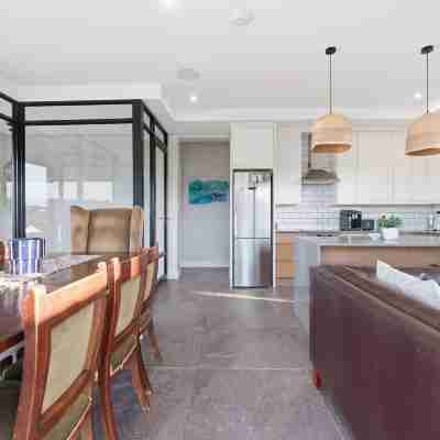 StayNest Guesthouse - Bay House Rooms