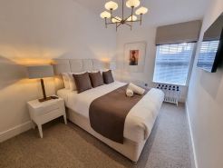 Luxury Altrincham Apartment by City SuperHost