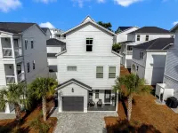4 cruiser bikes, 8 beach chairs, .5 mile to beach POOL OPEN! - 3-Star