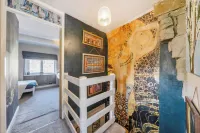 Hebden Bridge - House - Sleeps 8 - Pet Friendly