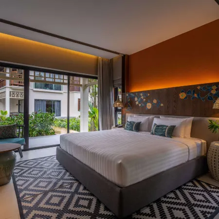 Grand Mercure Khao Lak Bangsak Отели рядом с достопримечательностью «Пляж Pak Weep»