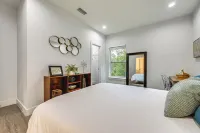 3 Mi to Usf: Dog-friendly Home w/ Large Yard - Wifi