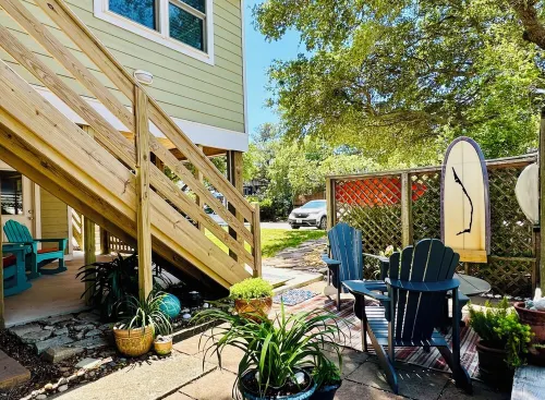 Oceanside 1Br Private Apt with Two YMCA Passes Including Outdoor & Indoor Pools