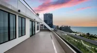 The Grandeur Hotel - Romantic